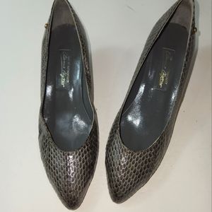 COPY - Vintage Grey Aigner sz. 9